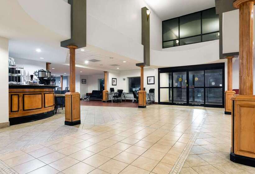 فندق Wingate By Wyndham Athens Ga