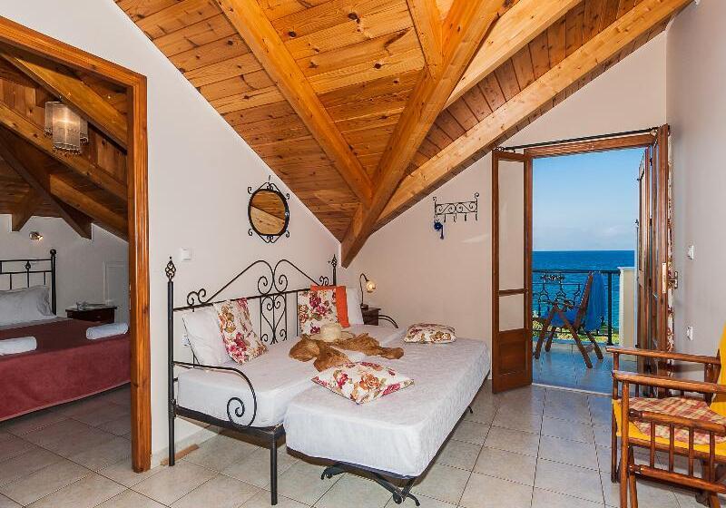 Kavos Psarou Studios & Apartments
