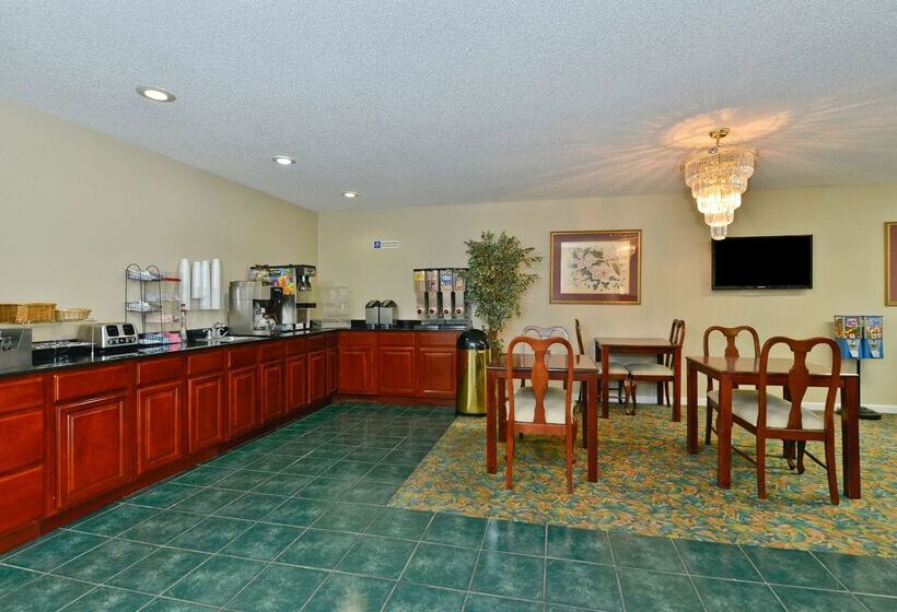 هتل Americas Best Value Inn Hazlehurst
