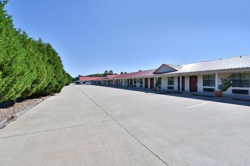 هتل Americas Best Value Inn Hazlehurst