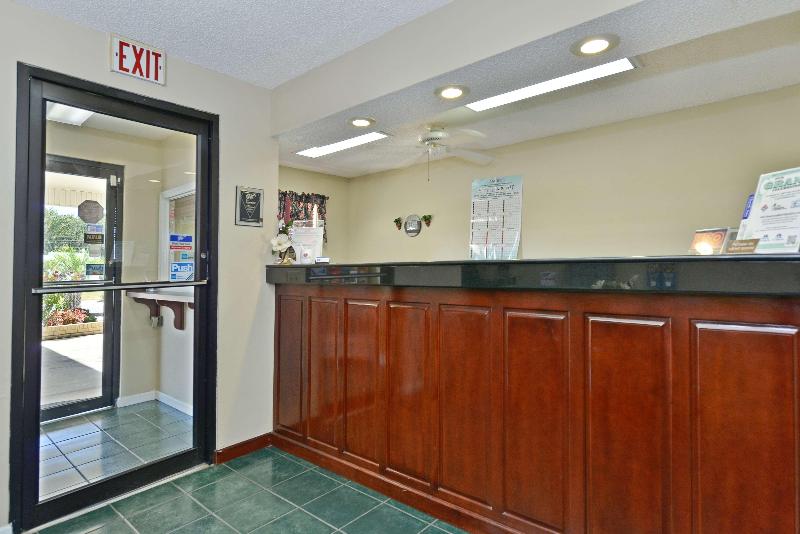 هتل Americas Best Value Inn Hazlehurst
