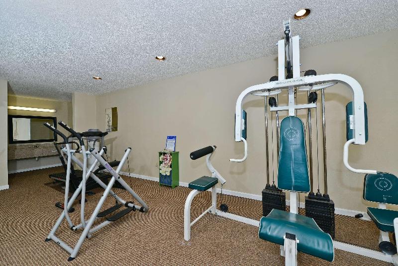 هتل Americas Best Value Inn Hazlehurst