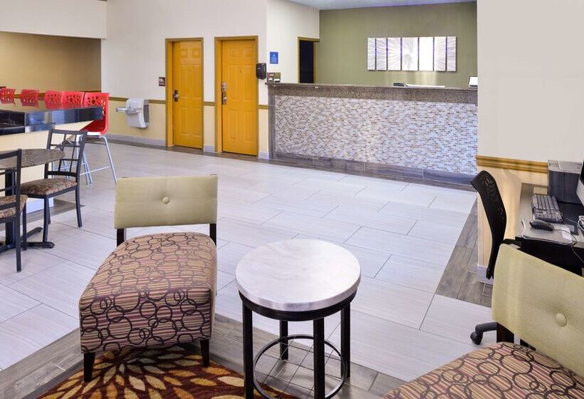 هتل Red Roof Inn & Suites Clinton, Ms