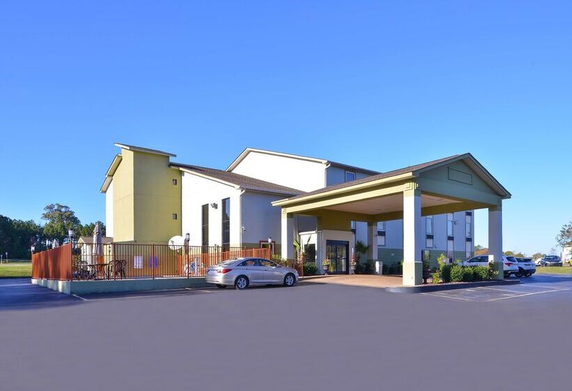هتل Red Roof Inn & Suites Clinton, Ms