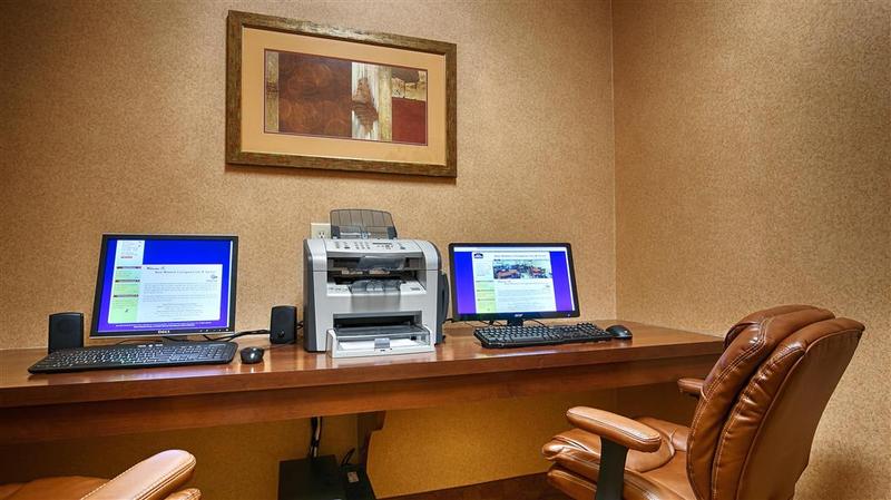 בית מלון כפרי Americas Best Value Inn & Suites Livingston