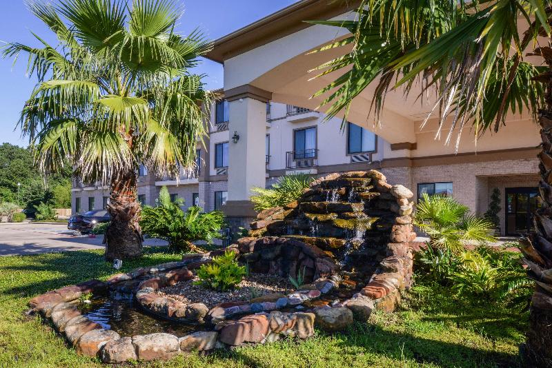 בית מלון כפרי Americas Best Value Inn & Suites Livingston