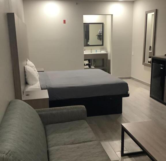هتل Americas Best Value Inn & Suites San Benito