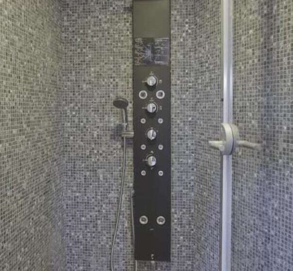 هتل Atami Seaside Spa & Resort