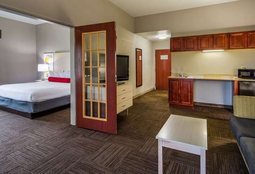 בית מלון כפרי Best Western Auburndale Inn & Suites