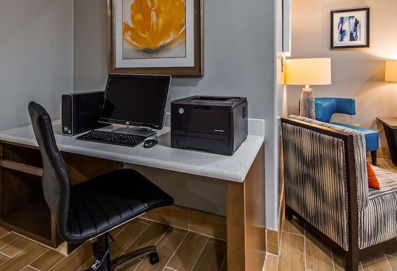 בית מלון כפרי Best Western Clubhouse Inn & Suites