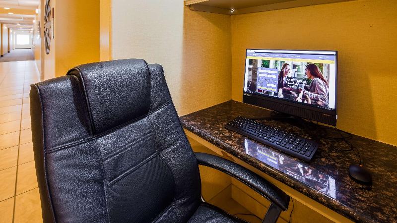 호텔 Best Western Oasis Inn