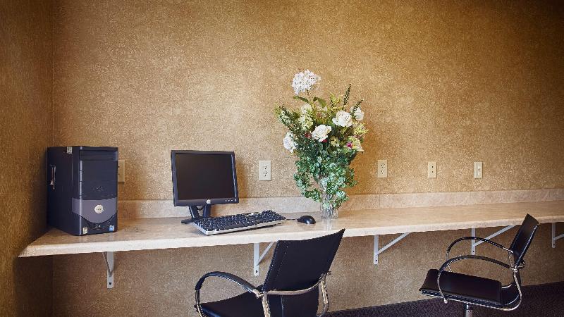 בית מלון כפרי Best Western Penn Ohio Inn & Suites