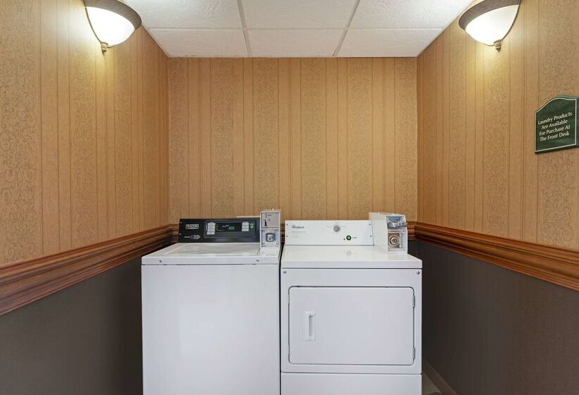호텔 Best Western Plus Bradbury Inn And Suites