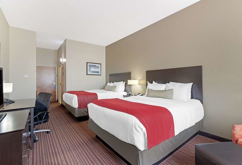 هتل Best Western Plus Bradbury Inn And Suites