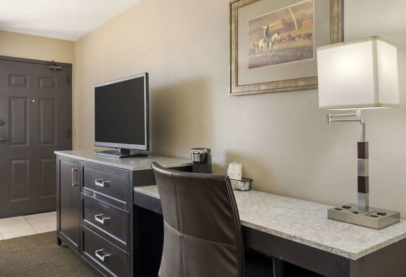 هتل Best Western Plus Country Inn & Suites