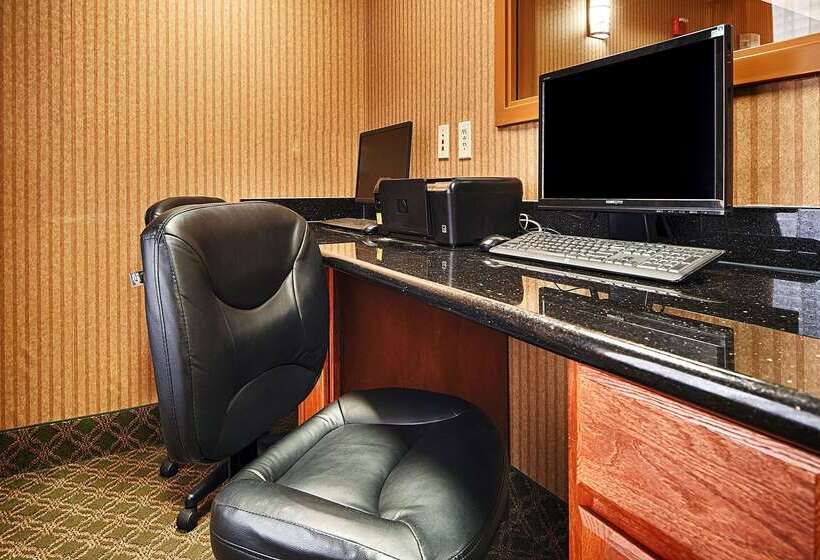 ホテル Best Western Plus Midwest City Inn & Suites