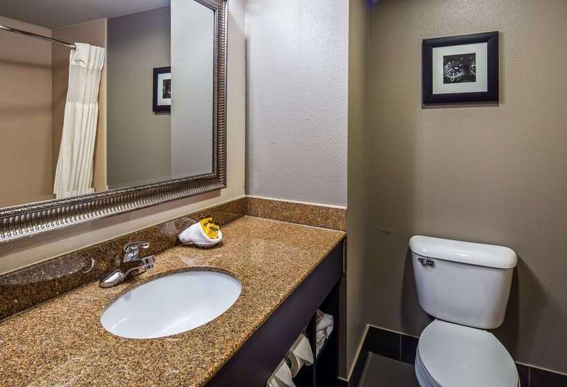 هتل Best Western Plus Midwest City Inn And Suites