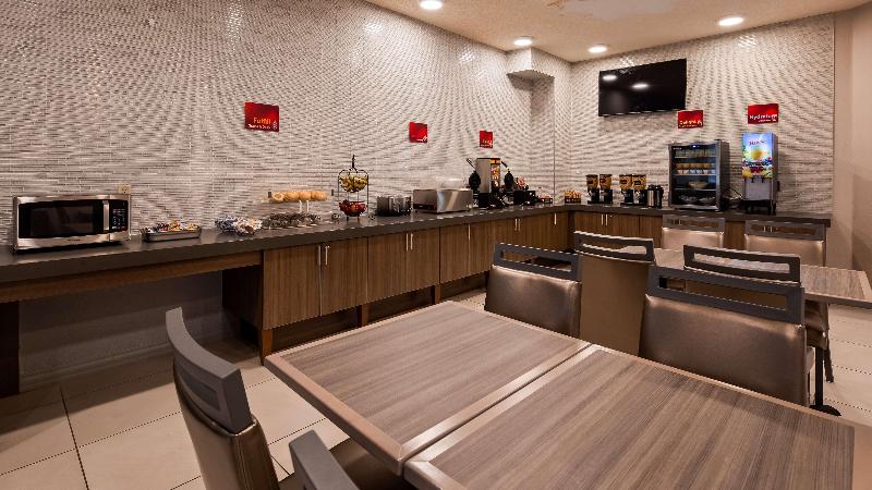 هتل Best Western Plus New Cumberland