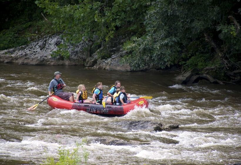 ホテル Best Western Plus River Escape Sylva / Dillsboro