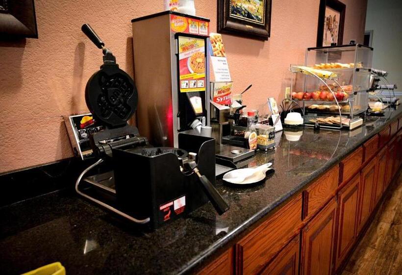 호텔 Best Western Plus Shamrock Inn & Suites