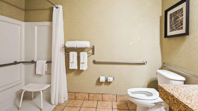 בית מלון כפרי Best Western Plus Silver Creek Inn