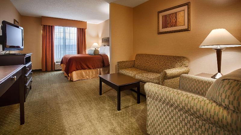 酒店 Best Western Plus Victor Inn & Suites