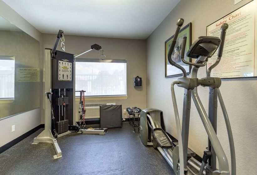 هتل Best Western Plus Victoria Inn & Suites