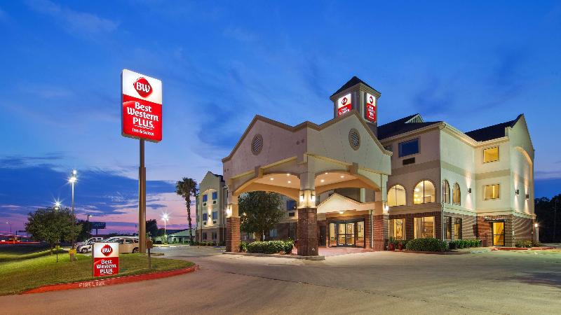 هتل Best Western Plus Victoria Inn & Suites