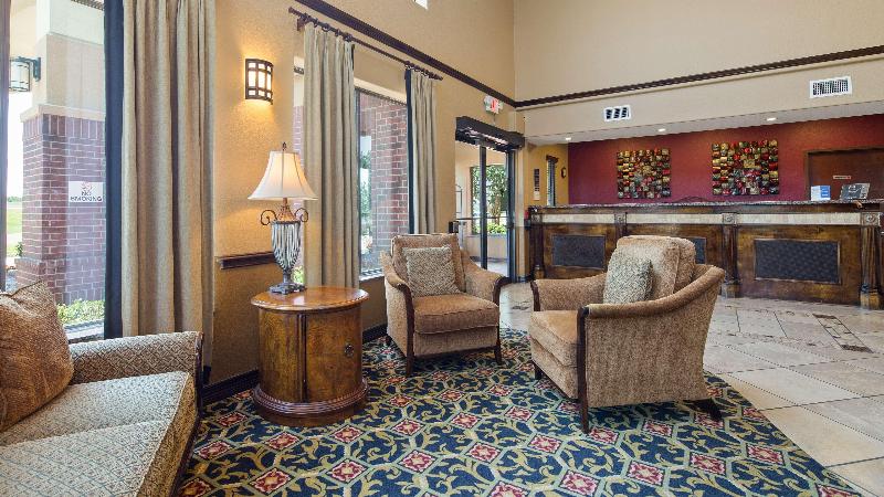 هتل Best Western Plus Victoria Inn & Suites