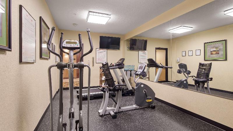 هتل Best Western Plus Victoria Inn & Suites