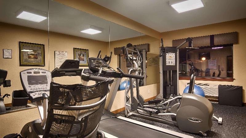 هتل Best Western Plus Victoria Inn & Suites