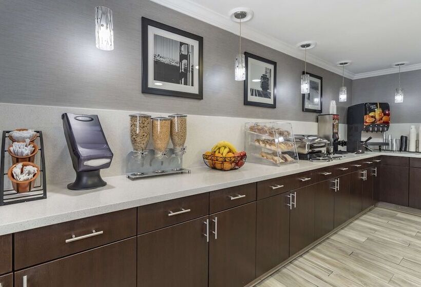 酒店 Best Western Plus Vineyard Inn