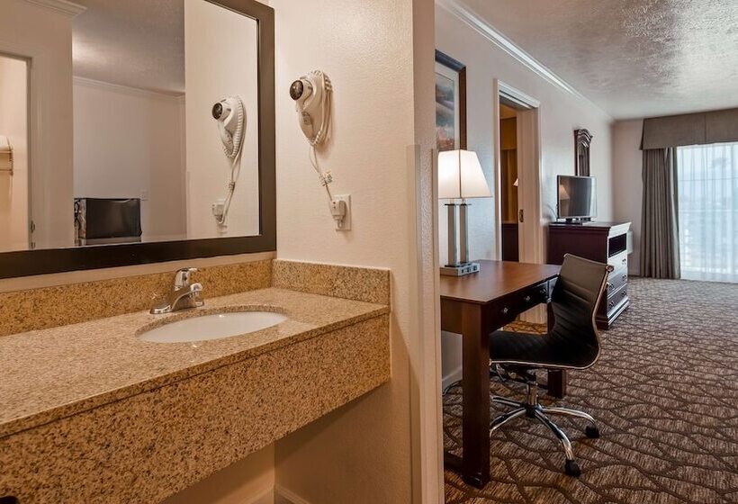 בית מלון כפרי Best Western Salinas Monterey