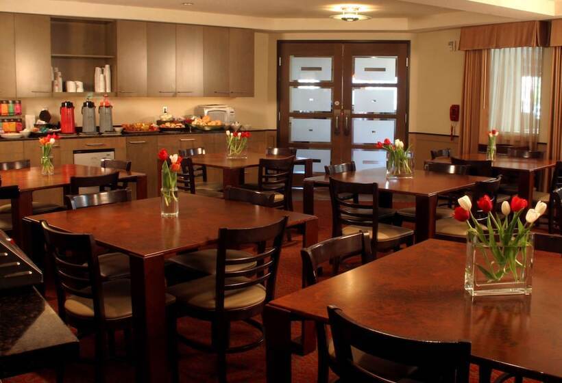 هتل Best Western Snowcap Lodge