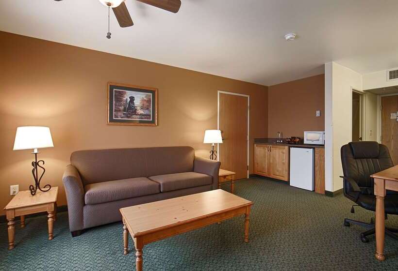 Отель Best Western Yellowstone Crossing