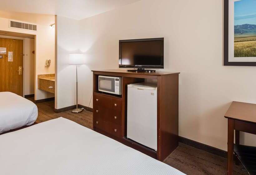 Отель Best Western Yellowstone Crossing