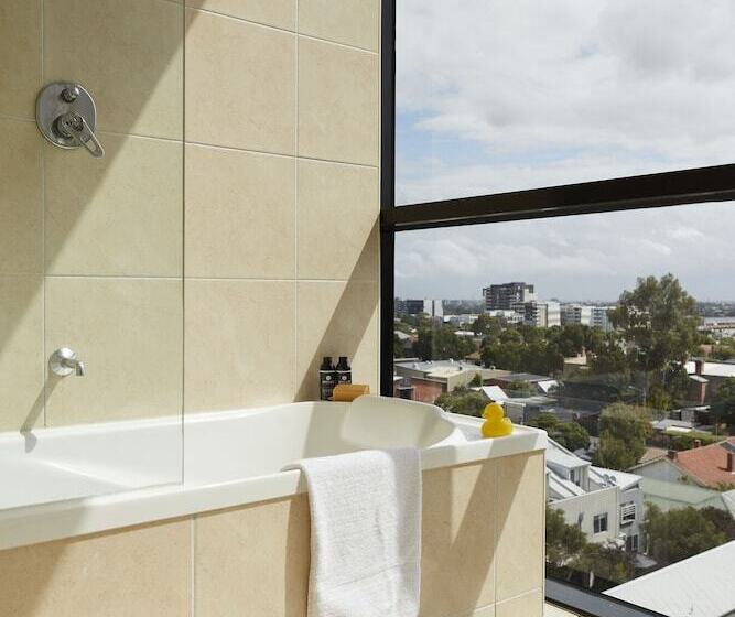 בית מלון כפרי Together Co Living