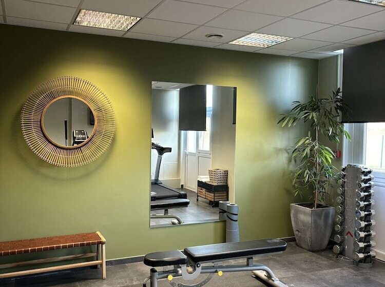 בית מלון כפרי Campanile Metz Nord  Talange