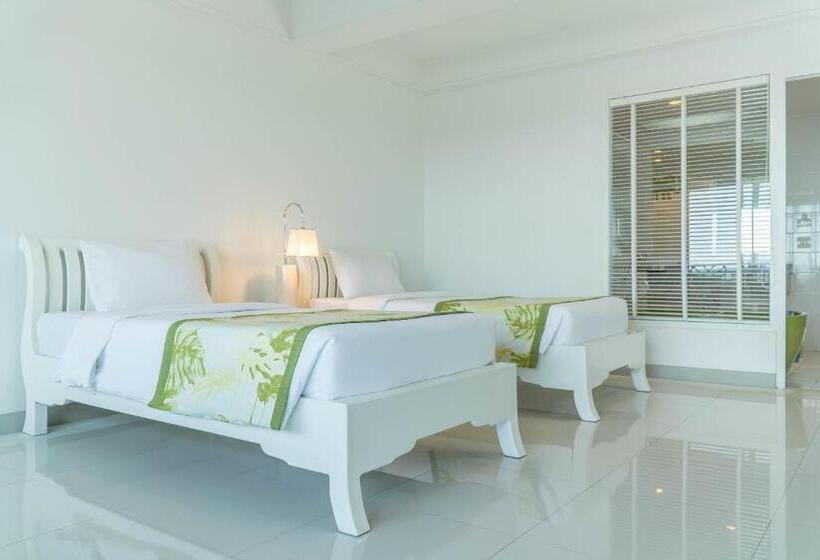 هتل Cera Resort @ Cha Am