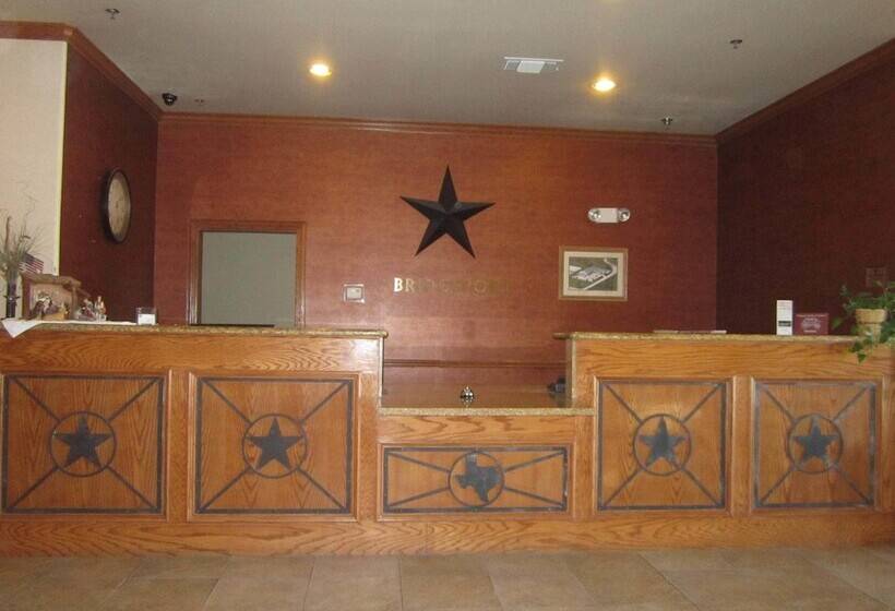 호텔 Econo Lodge Inn & Suites Bridgeport