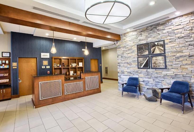هتل Four Points By Sheraton Raleigh Durham Airport