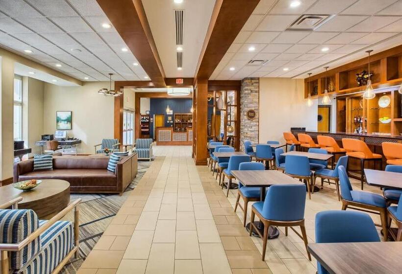 هتل Four Points By Sheraton Raleigh Durham Airport