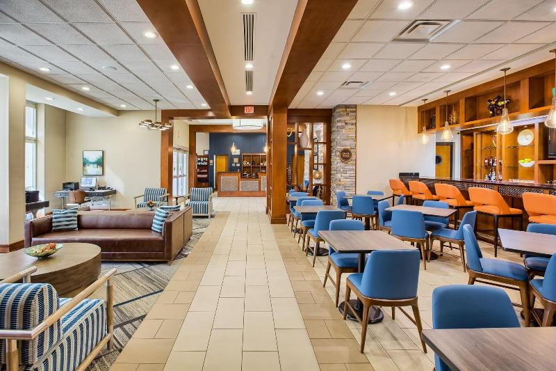 هتل Four Points By Sheraton Raleigh Durham Airport
