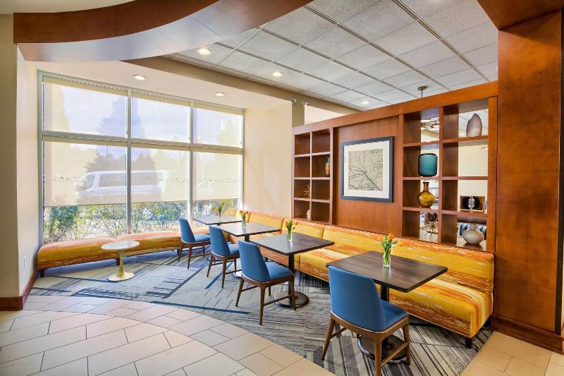 هتل Four Points By Sheraton Raleigh Durham Airport