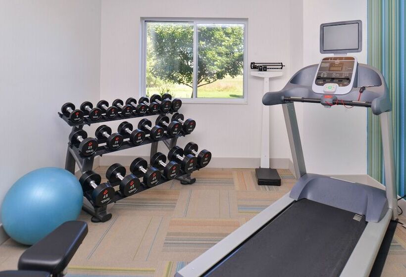 酒店 Holiday Inn Express And Suites Stevens Point By Ihg