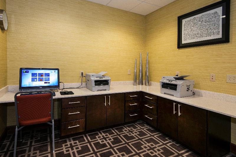هتل Holiday Inn Express Conway, An Ihg