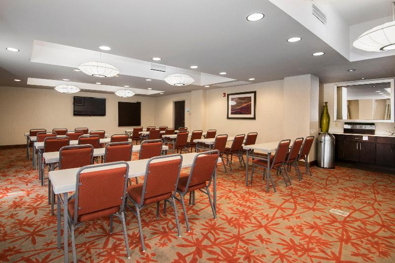 هتل Holiday Inn Express Conway, An Ihg
