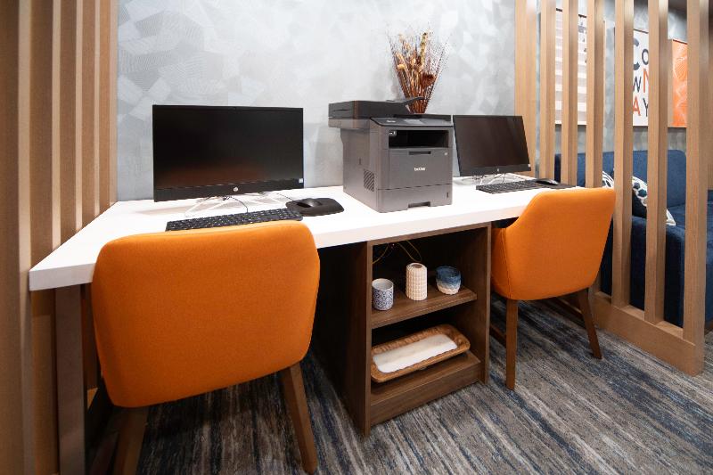 هتل Holiday Inn Express Conway, An Ihg