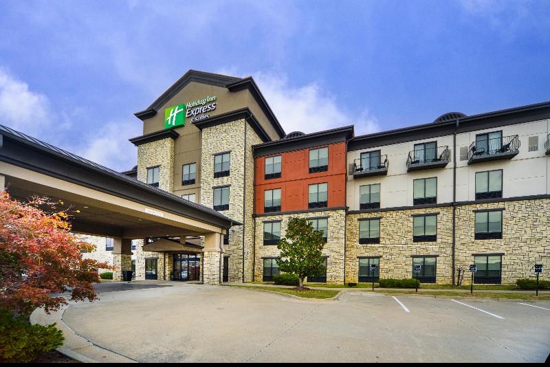 هتل Holiday Inn Express Conway, An Ihg