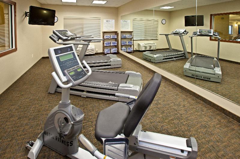 Отель Holiday Inn Express & Suites Ripley, An Ihg